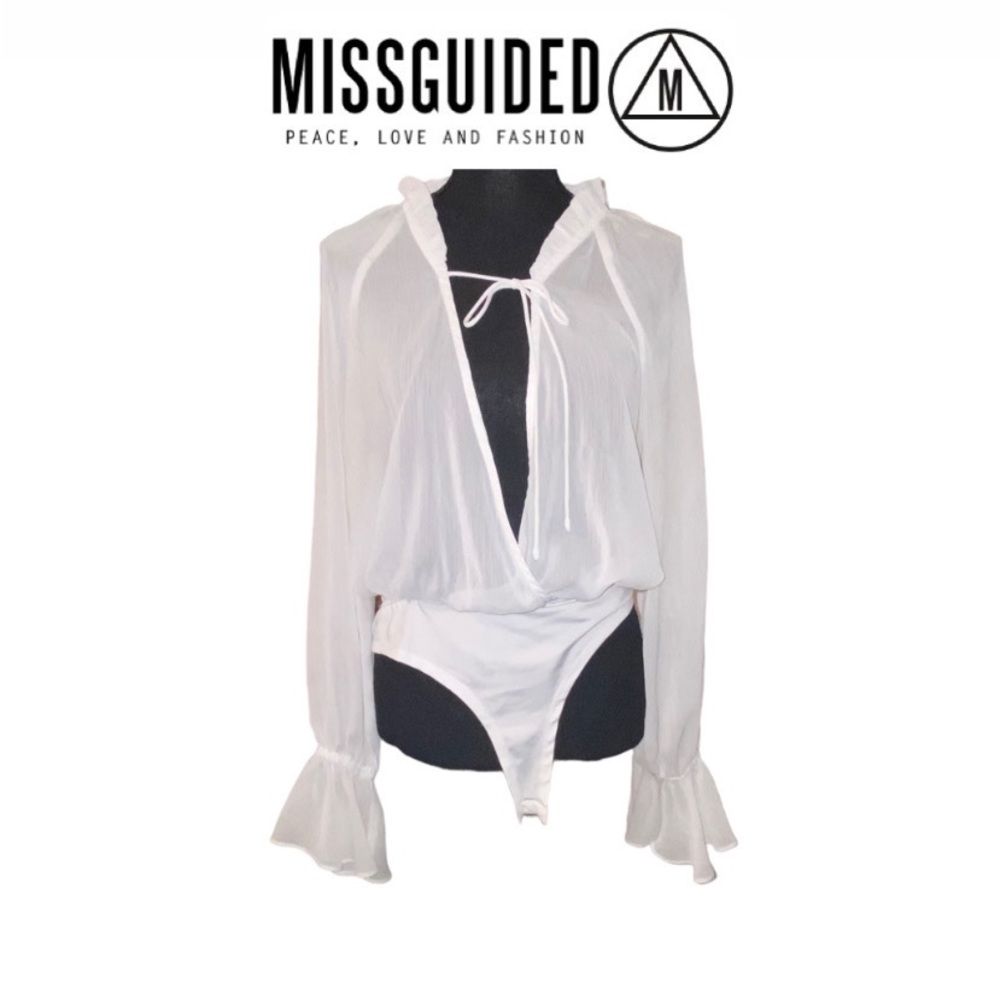🌟🔥 BOGO Sale🔥🌟 MISSGUIDED white sheer ruffle sleeve bodysuit